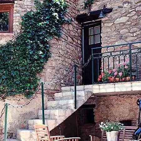 Les Du Mas Peu Del Causse