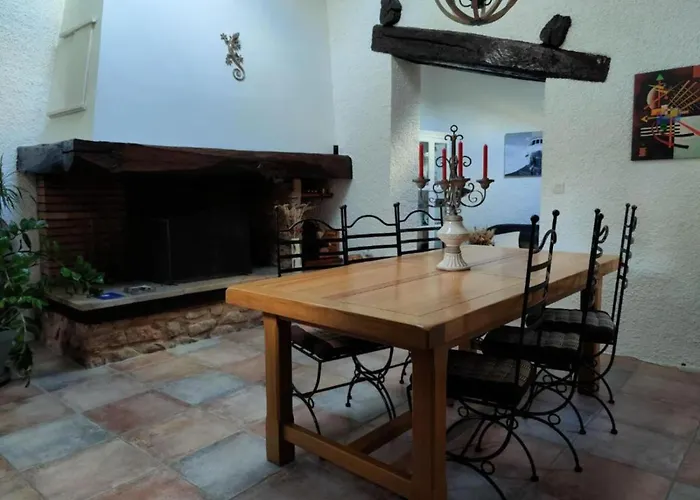 Affittacamere Les Du Mas Peu Del Causse Sainte-Colombe-de-la-Commanderie